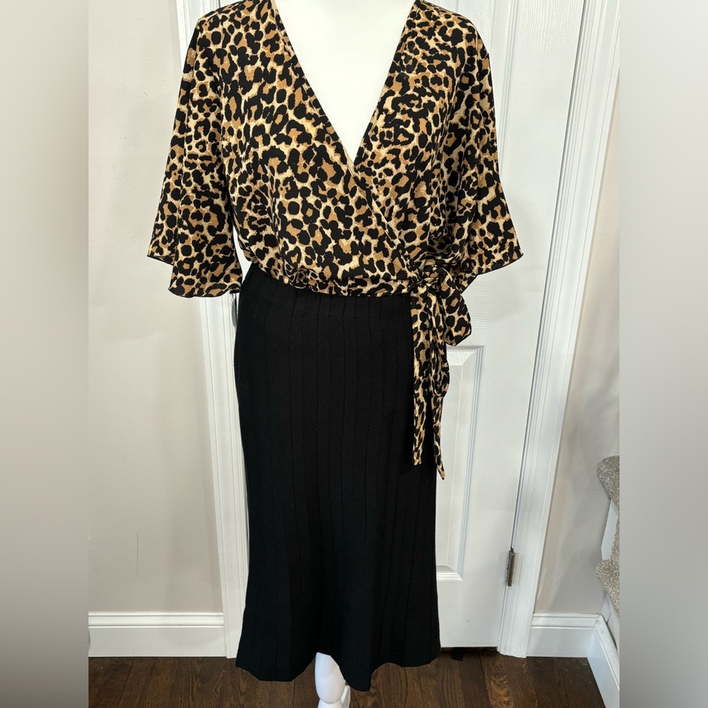 Milano Women’s Milano black midi pleated skirt size M